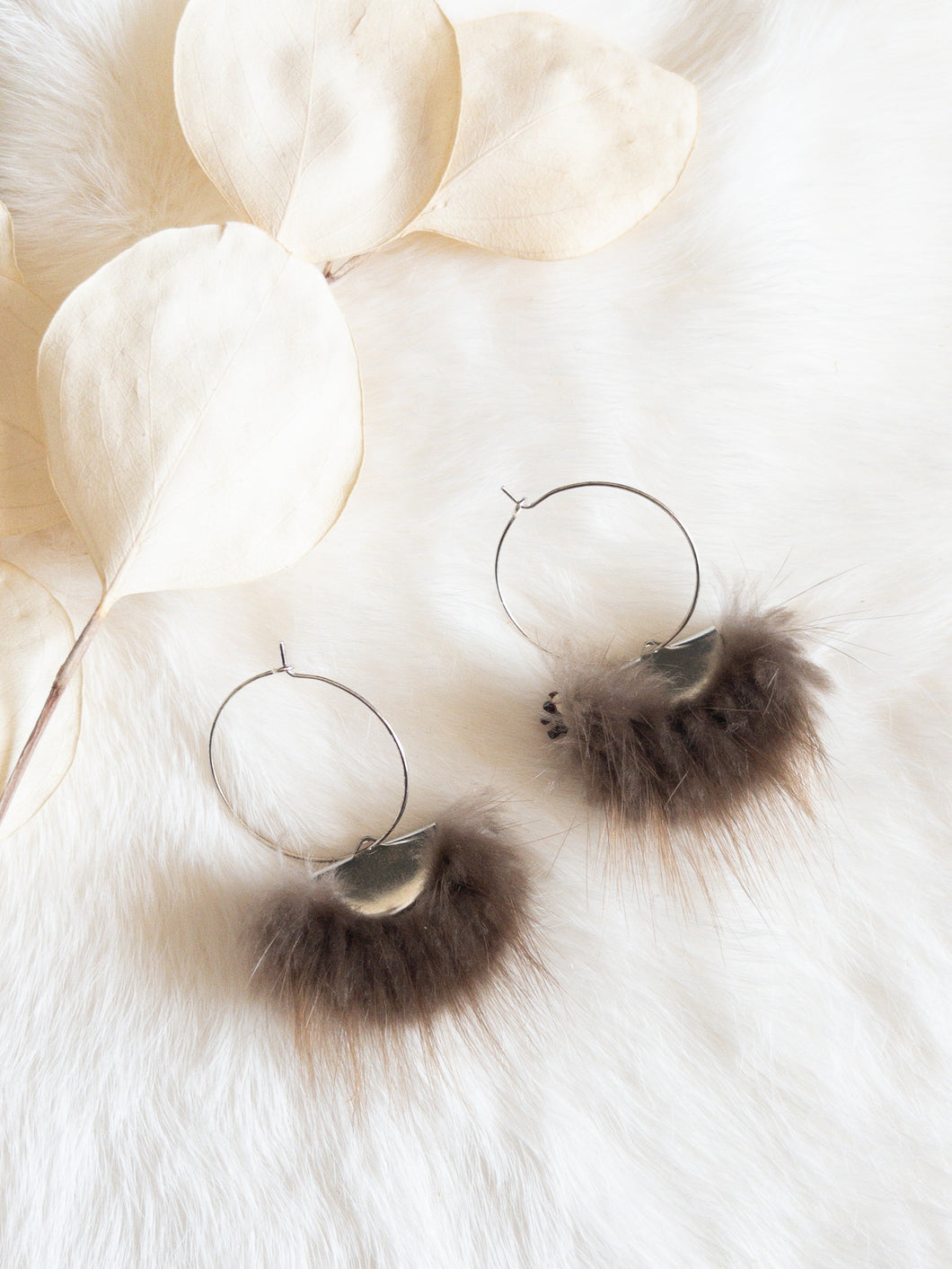 Silver, Beaver Fur Fan hoops